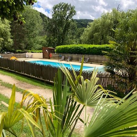 Camping Les Berges Du Doux Colombier-le-Vieux Екстер'єр фото